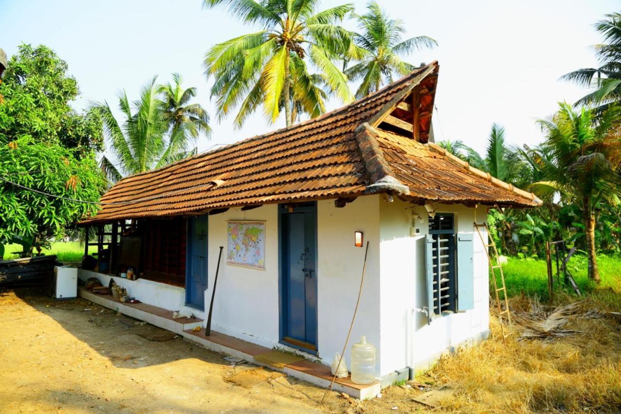 Valentine'S Rice Bowl Home Stay Alappuzha ภายนอก รูปภาพ